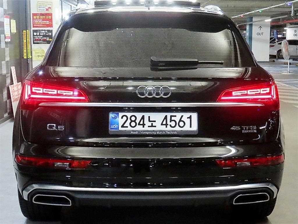 아우디 Q5 Q5 (FY) 45 TFSI 콰트로 프리미엄 이미지 5