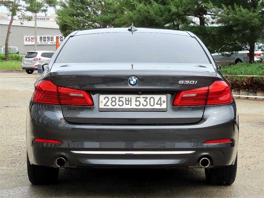 BMW 5시리즈 5시리즈 (G30) 530i 럭셔리 플러스 이미지 4