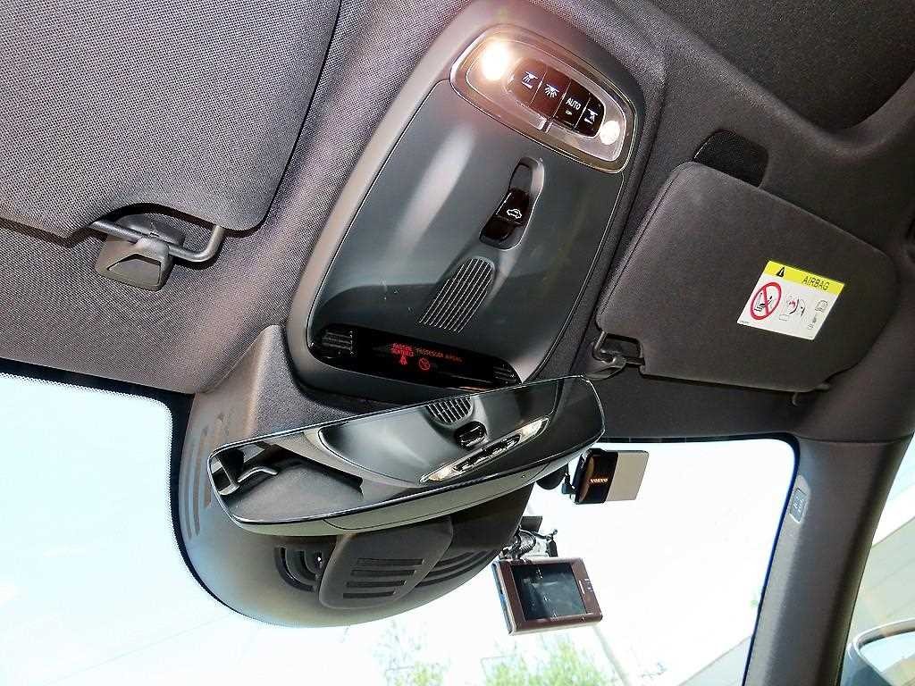 볼보 S90 T5 인스크립션 이미지 15