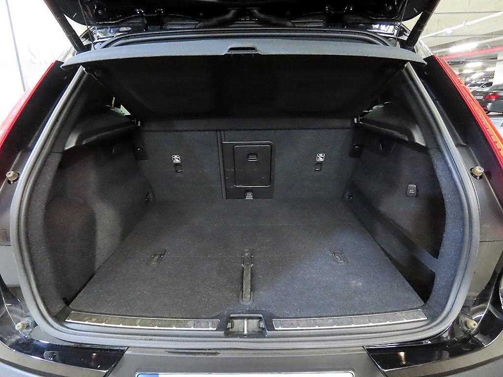 볼보 XC40 B4 AWD 인스크립션 이미지 16