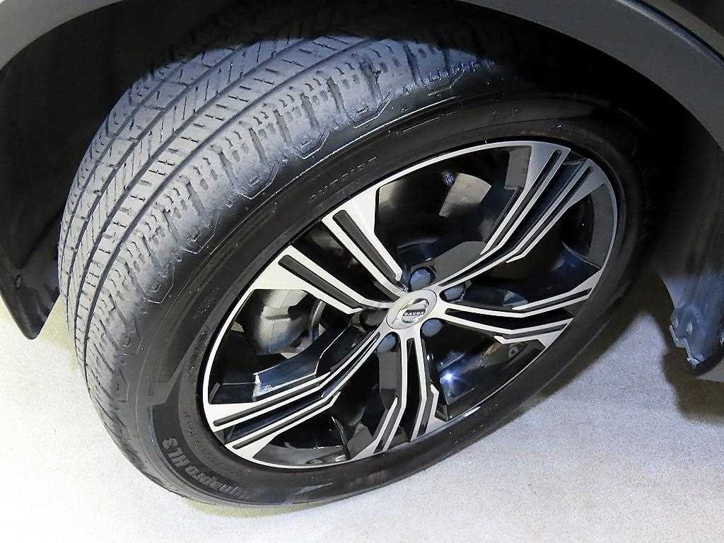 볼보 XC40 B4 AWD 인스크립션 이미지 20