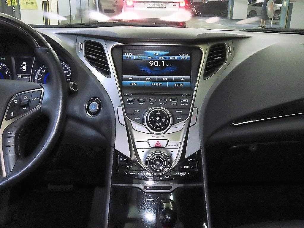현대 그랜저 그랜저 HG HG240 LUXURY 이미지 11