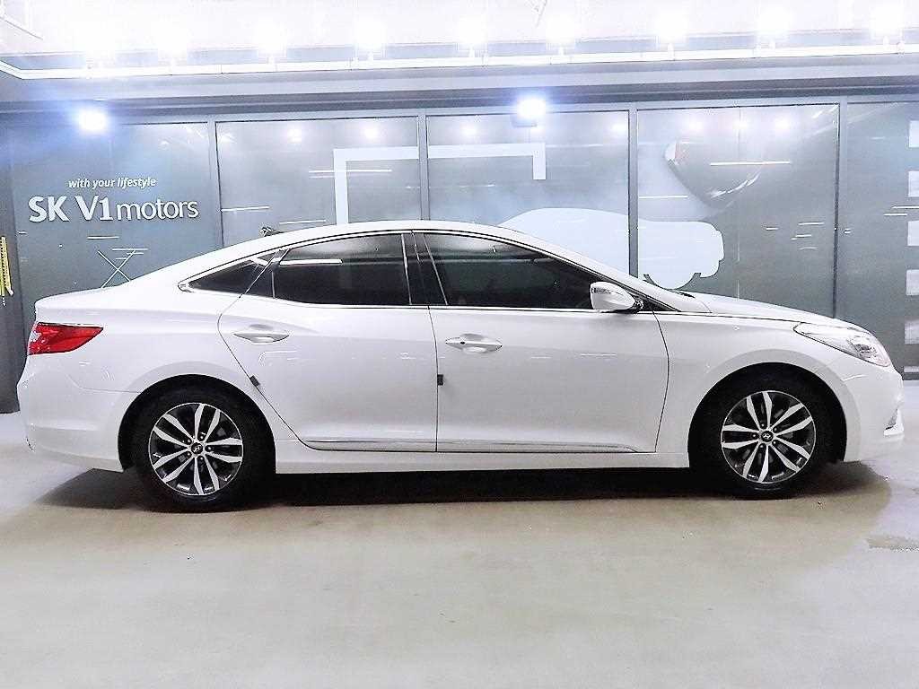 현대 그랜저 그랜저 HG HG240 LUXURY 이미지 3