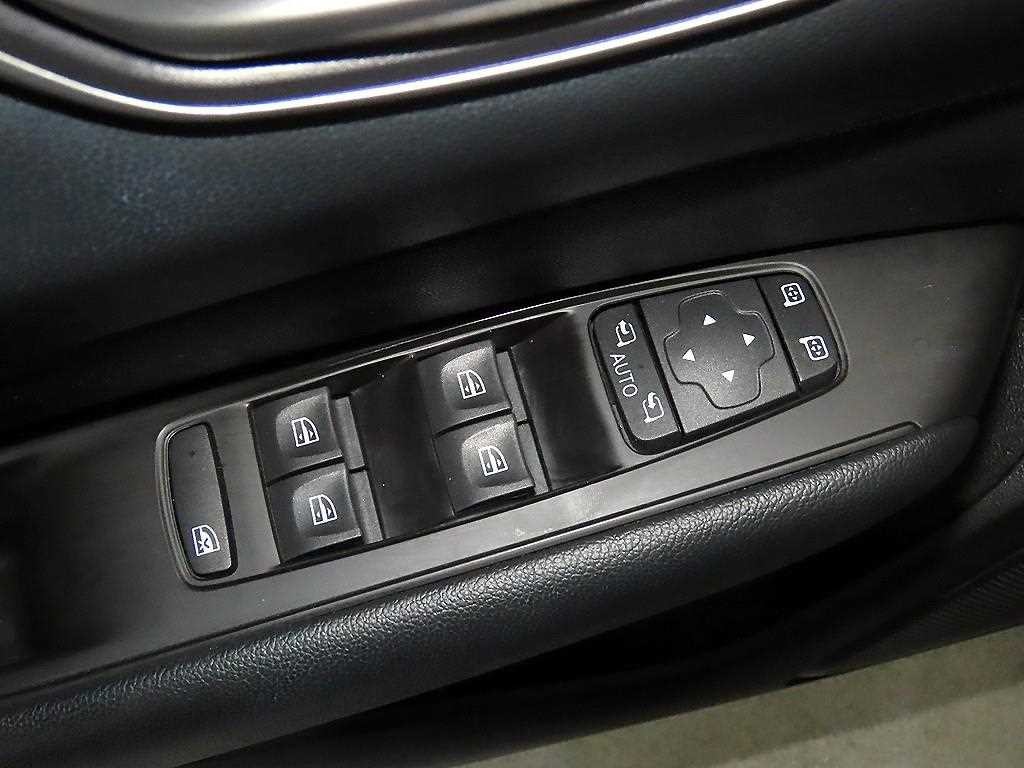 르노코리아(삼성) SM6 LPG 2.0 LPe SE(장애인용) 이미지 14