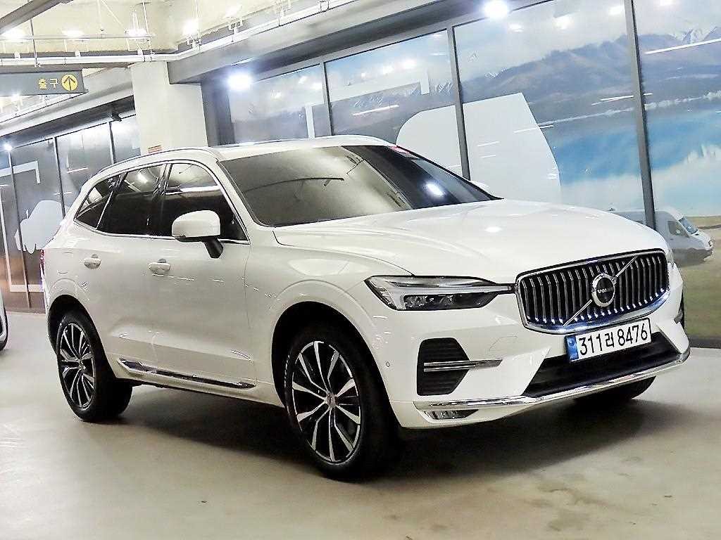 볼보 XC60 XC60(2세대) B6 AWD 울트라 브라이트 이미지 1