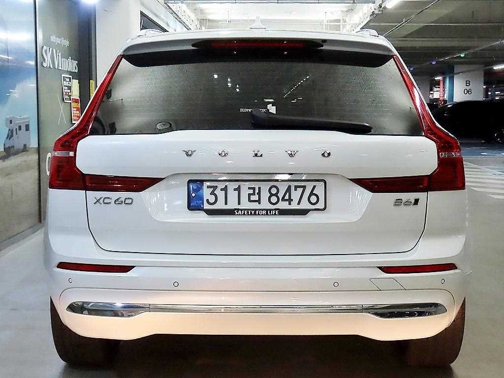 볼보 XC60 XC60(2세대) B6 AWD 울트라 브라이트 이미지 5