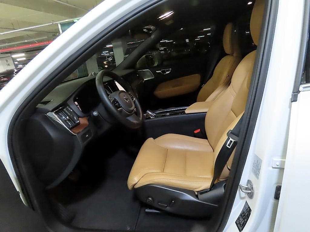 볼보 XC60 XC60(2세대) B6 AWD 울트라 브라이트 이미지 6