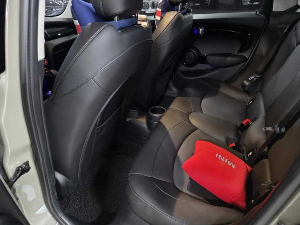 미니 쿠퍼 5도어 HIGH 3세대 이미지 6