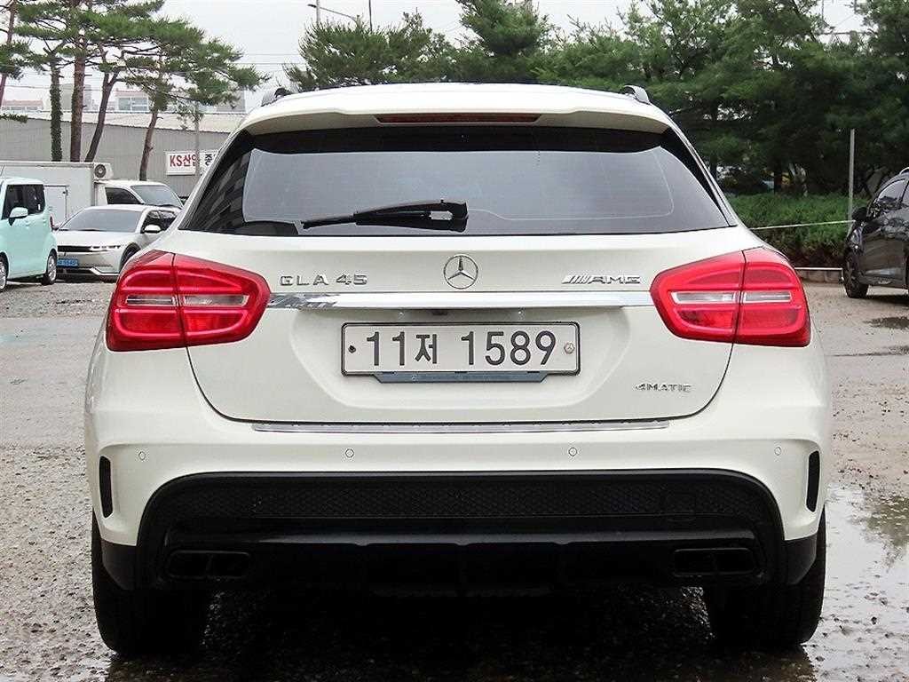 벤츠 GLA 클래스 GLA클래스 X156 GLA45 AMG 4MATIC 이미지 4