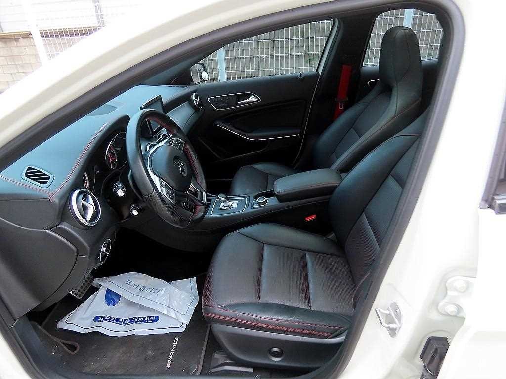 벤츠 GLA 클래스 GLA클래스 X156 GLA45 AMG 4MATIC 이미지 5