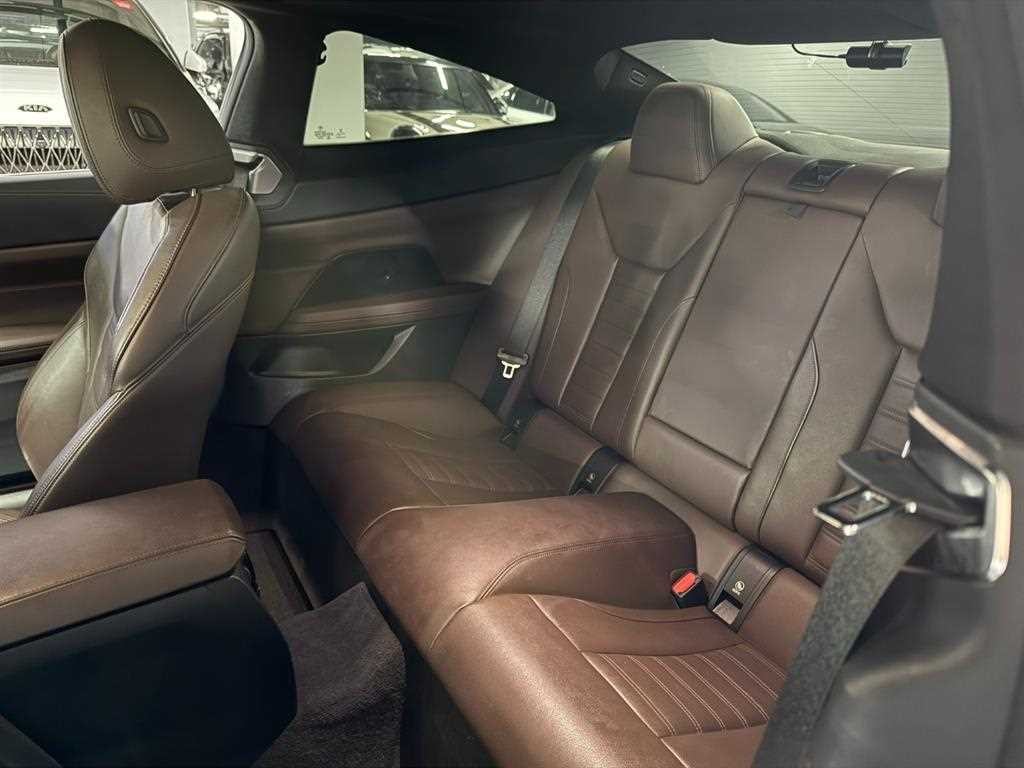 BMW 4시리즈 4시리즈 (G22) 420i 쿠페 M 스포츠 이미지 10