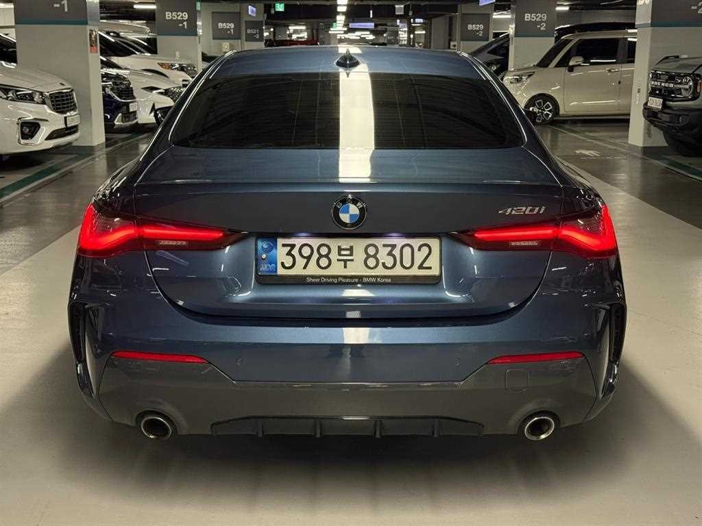 BMW 4시리즈 4시리즈 (G22) 420i 쿠페 M 스포츠 이미지 3