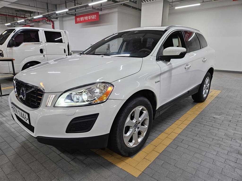 볼보 XC60 D4 이미지 2