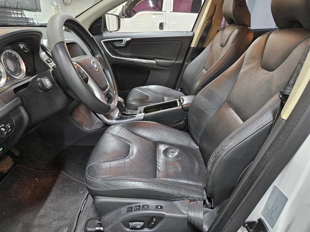 볼보 XC60 D4 이미지 5