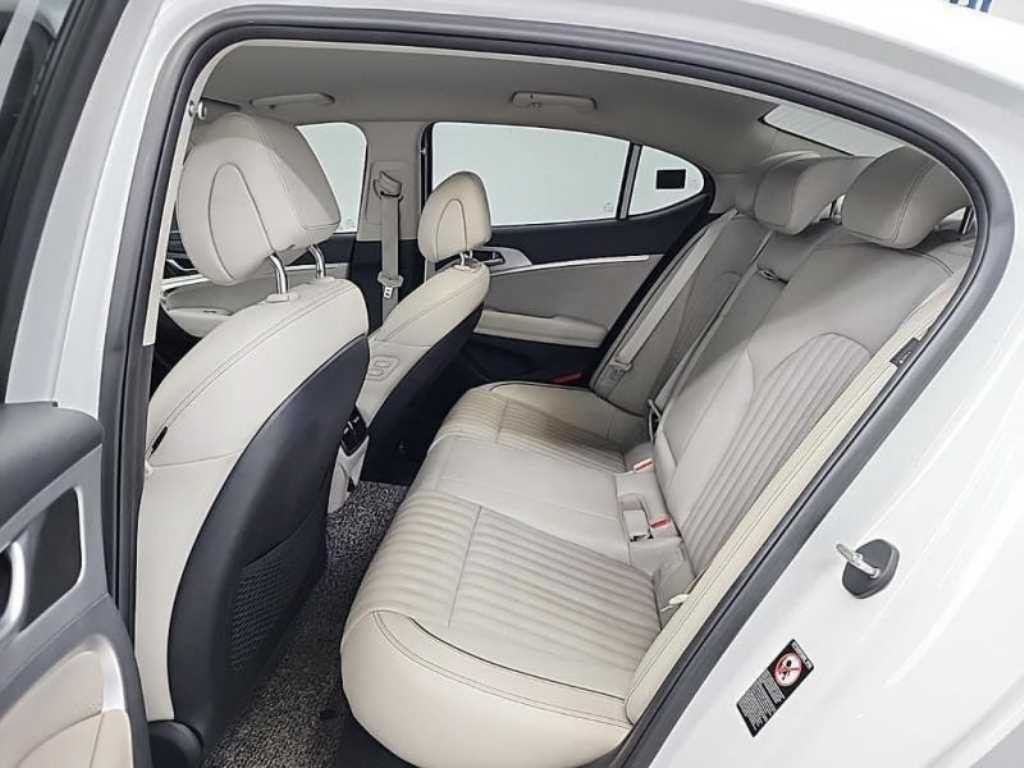 제네시스 G70 2.0T AWD 엘리트 이미지 12