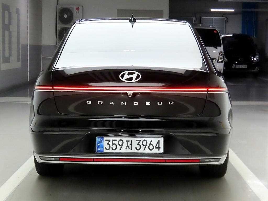 현대 그랜저 그랜저 (GN7) 가솔린 2.5 2WD 익스클루시브 이미지 3