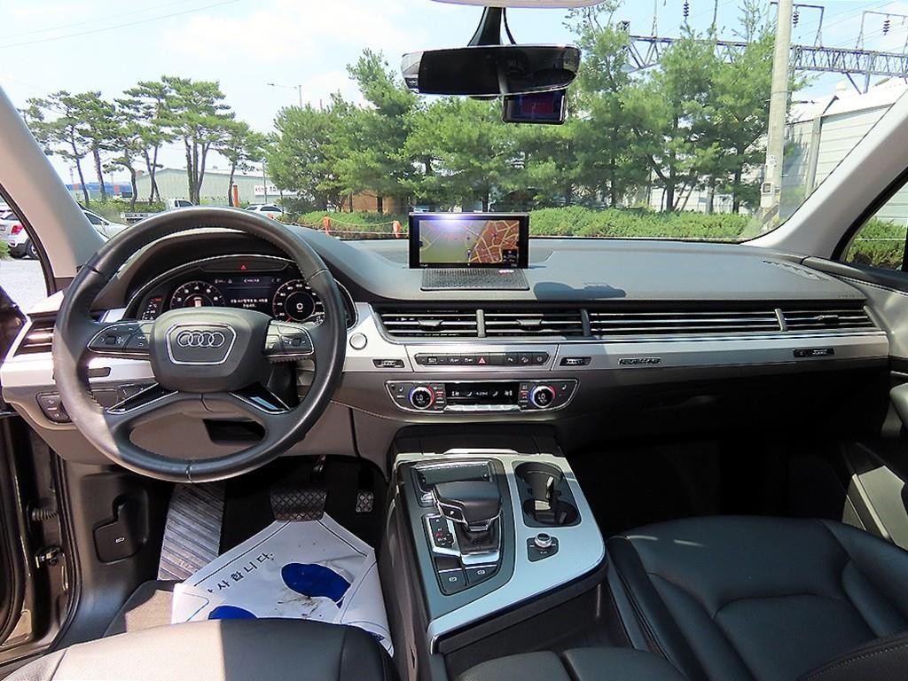 아우디 Q7 Q7 (4M) 45 TFSI 콰트로 이미지 7