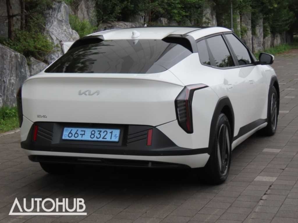 기아 EV4 롱레인지 2WD 에어 이미지 3
