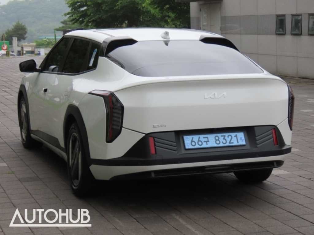 기아 EV4 롱레인지 2WD 에어 이미지 4
