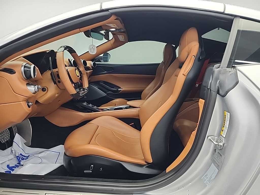 페라리 포르토피노 3.9 V8 이미지 11