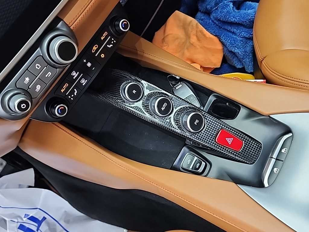 페라리 포르토피노 3.9 V8 이미지 8