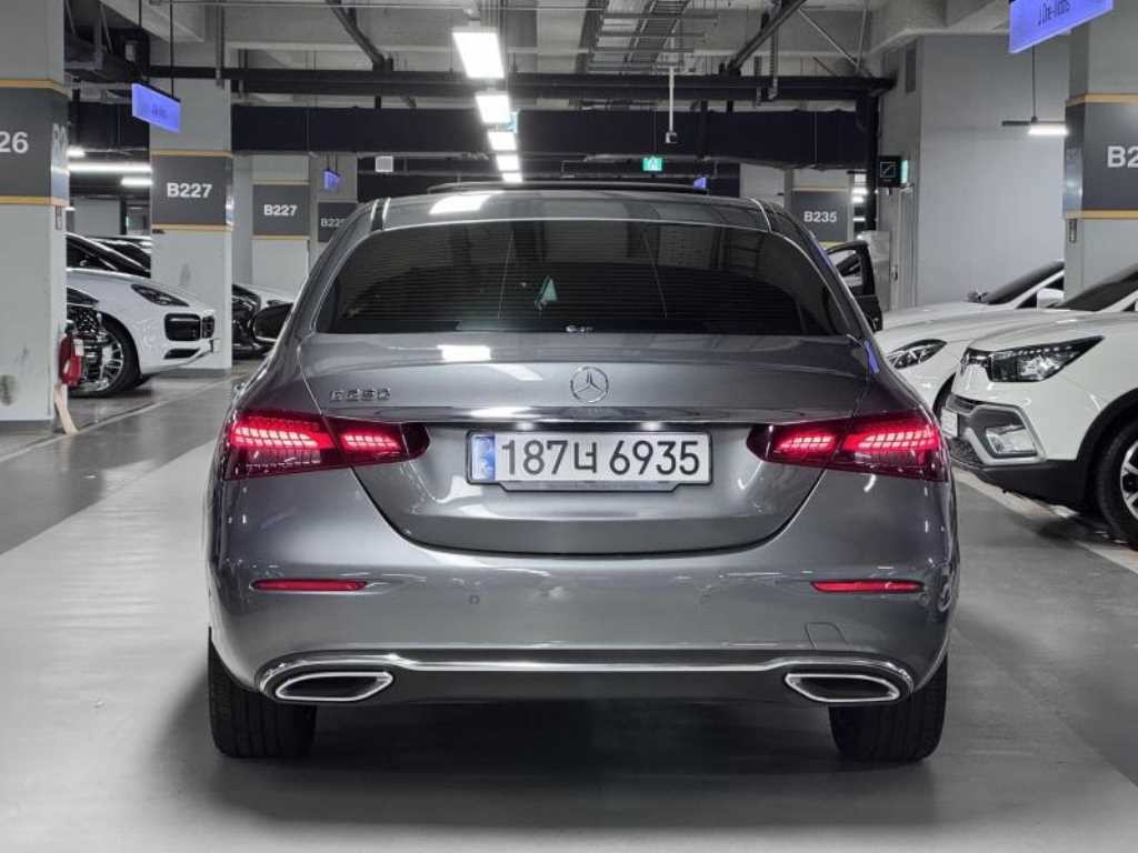 벤츠 E 클래스 E-클래스 W213 E250 아방가르드 이미지 4