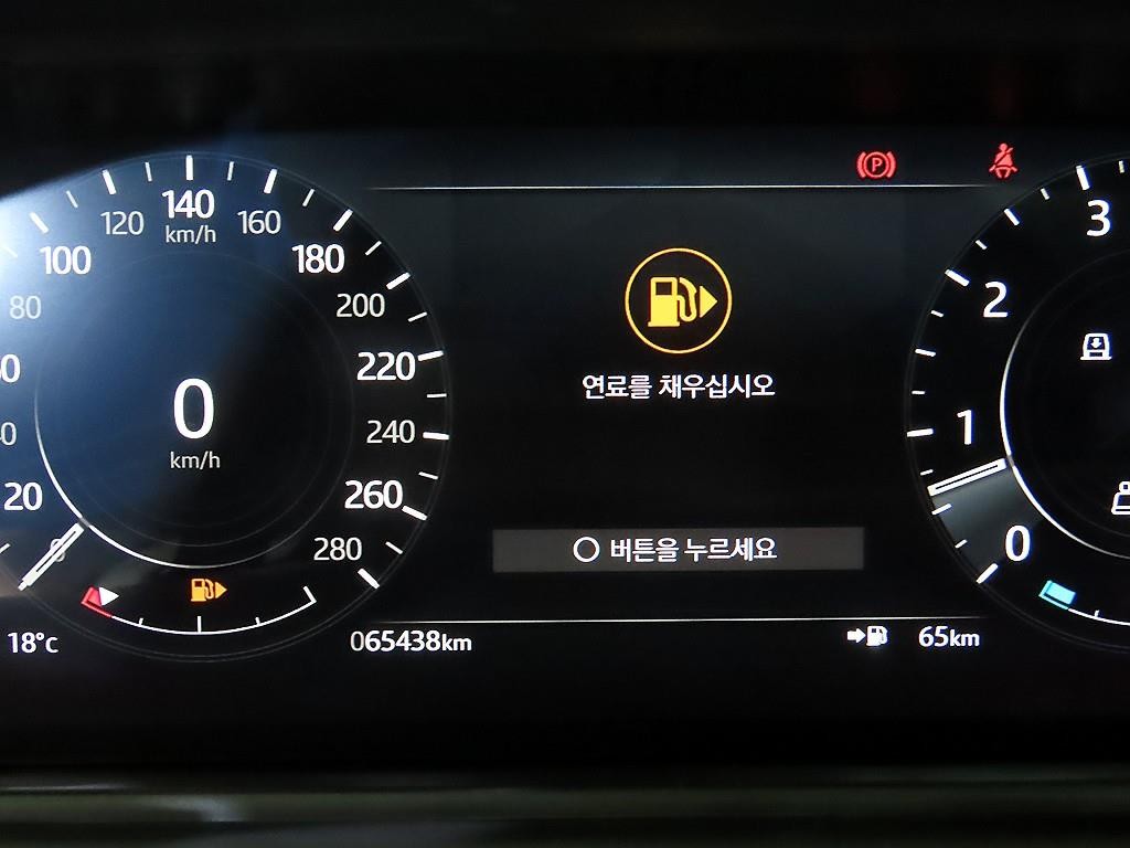 랜드로버 레인지로버 벨라 3.0 P400 R-다이나믹 SE 이미지 9