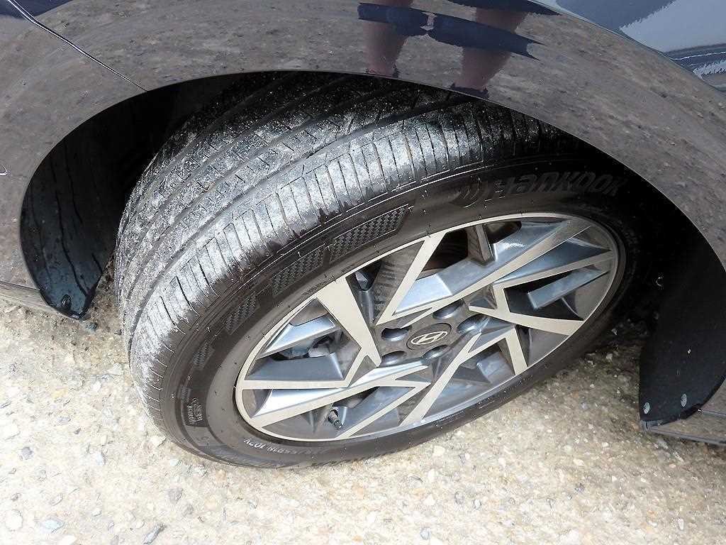 현대 그랜저 그랜저 (GN7) 가솔린 2.5 2WD 익스클루시브 이미지 9