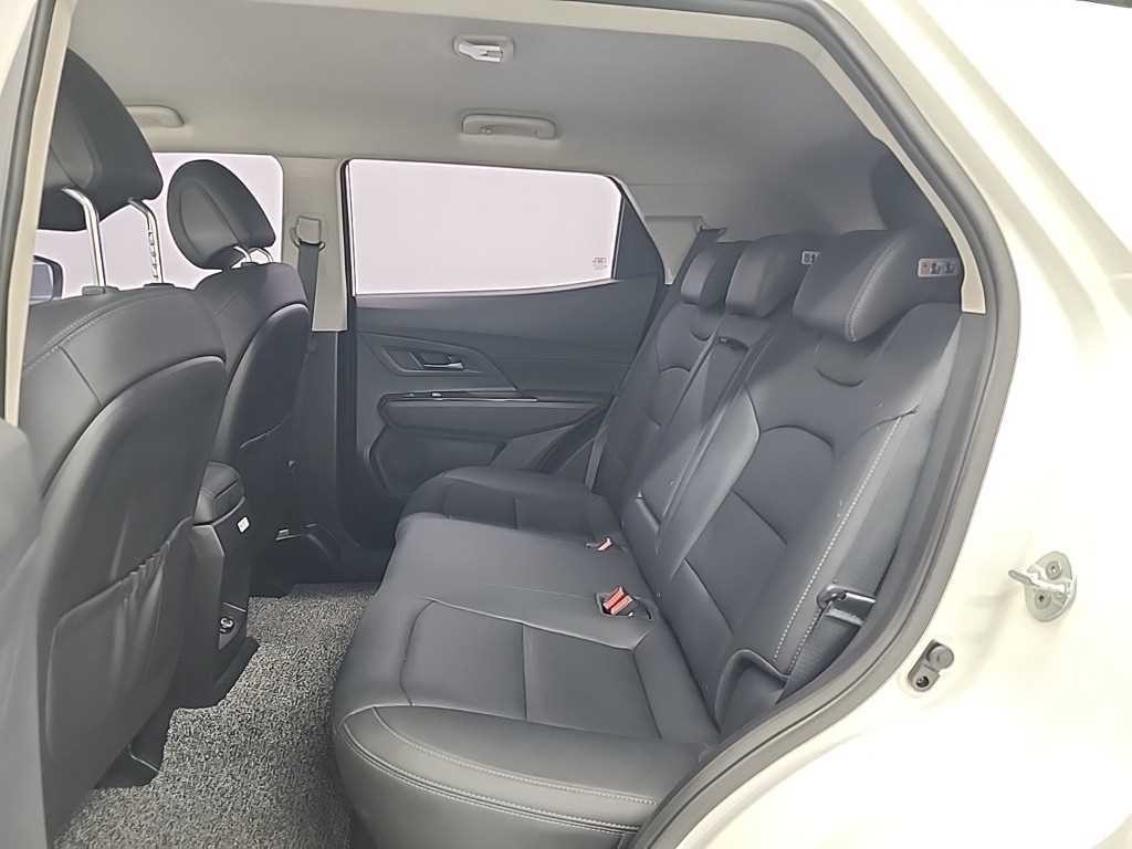 KG모빌리티(쌍용) 코란도 뷰티풀코란도 2WD 가솔린 1.5 C5 플러스 이미지 12