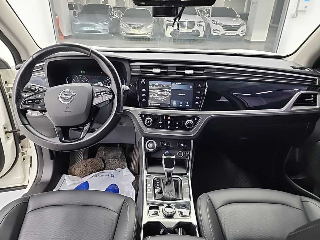 KG모빌리티(쌍용) 코란도 뷰티풀코란도 2WD 가솔린 1.5 C5 플러스 이미지 7
