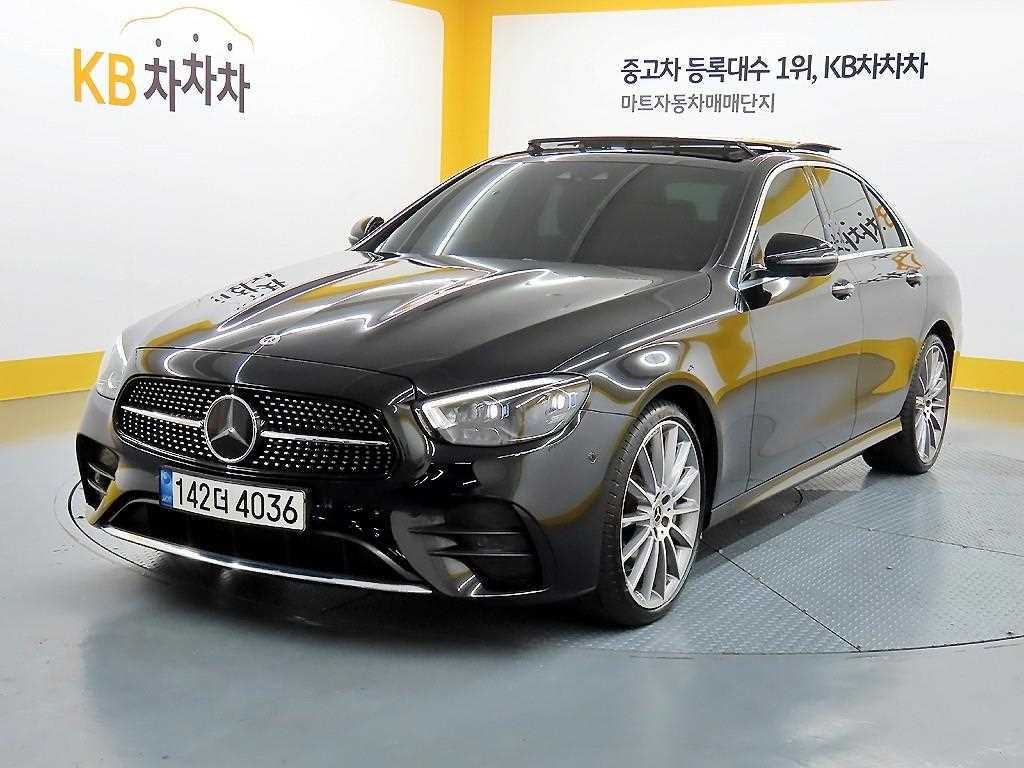 벤츠 E 클래스 E-클래스 W213 E300 4MATIC AMG LINE 이미지 2