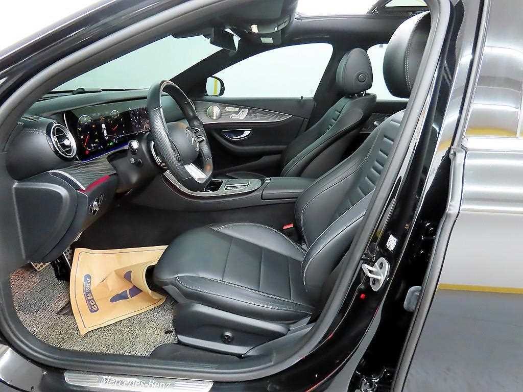 벤츠 E 클래스 E-클래스 W213 E300 4MATIC AMG LINE 이미지 5