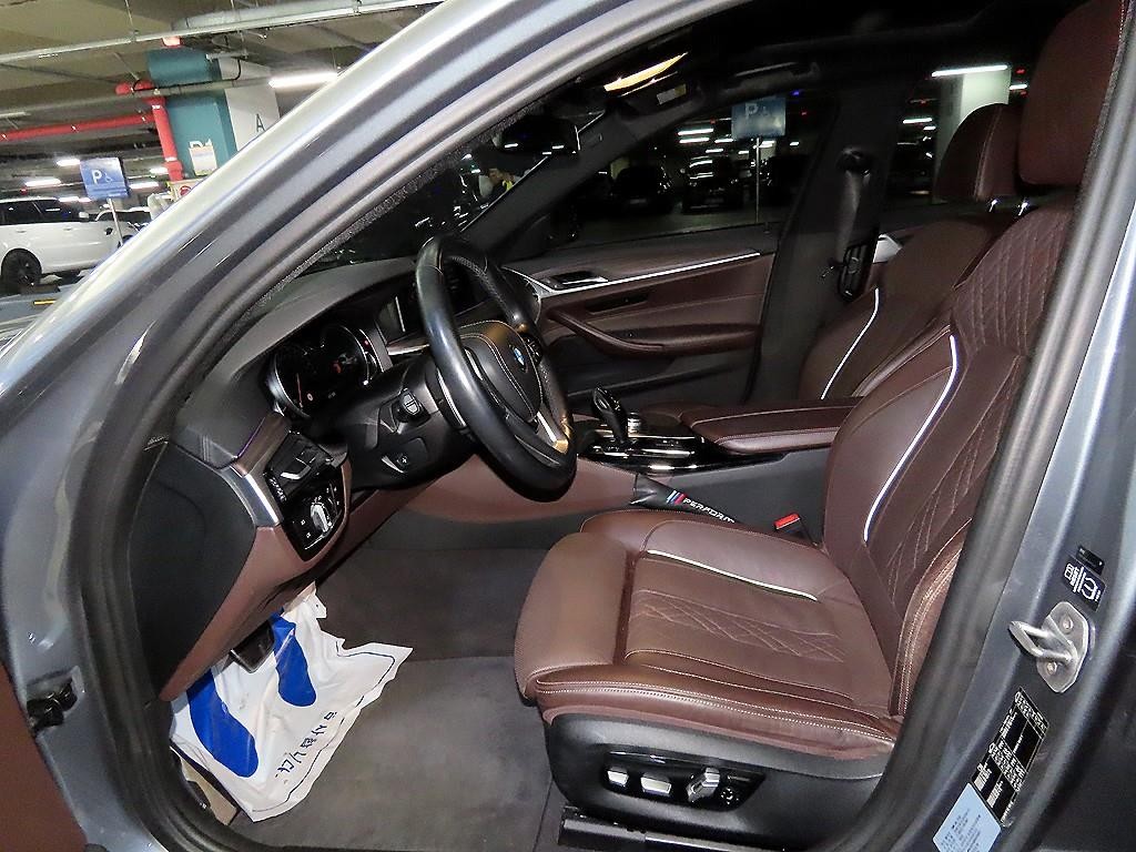 BMW 5시리즈 5시리즈 (G30) 530i M 스포츠 플러스 이미지 6