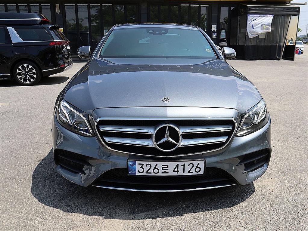 벤츠 E 클래스 E-클래스 W213 E300 AMG LINE 이미지 1