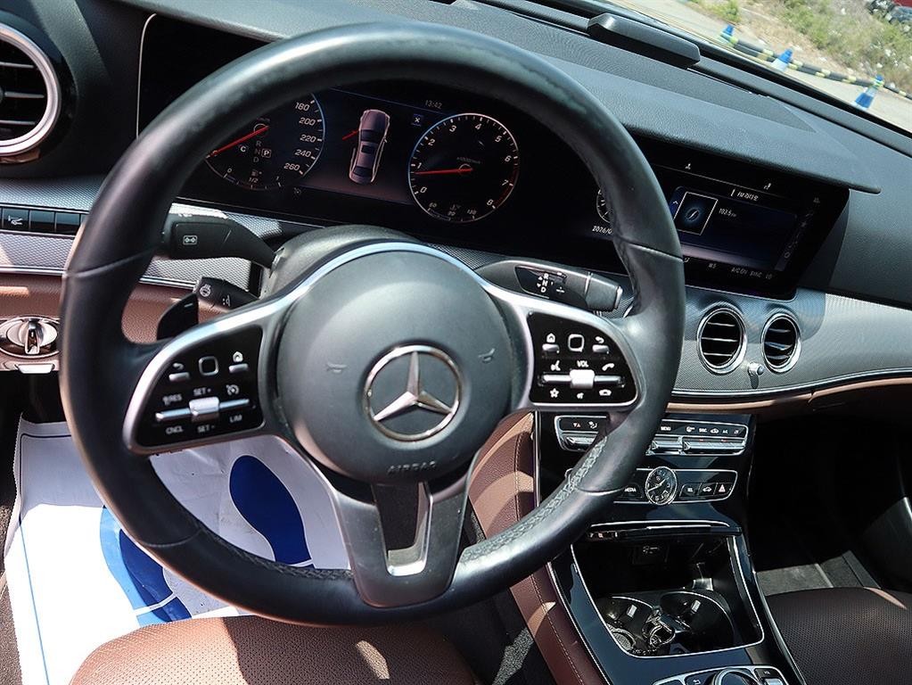 벤츠 E 클래스 E-클래스 W213 E300 AMG LINE 이미지 8