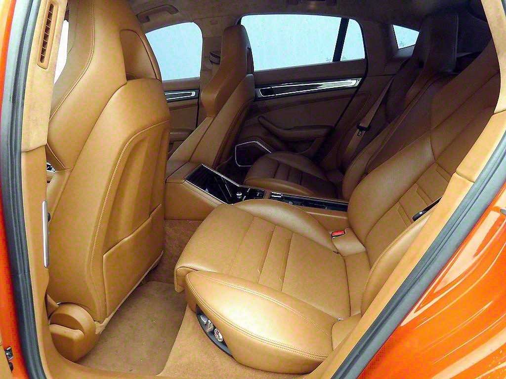 포르쉐 파나메라 파나메라(971) 4.0 GTS 이미지 8