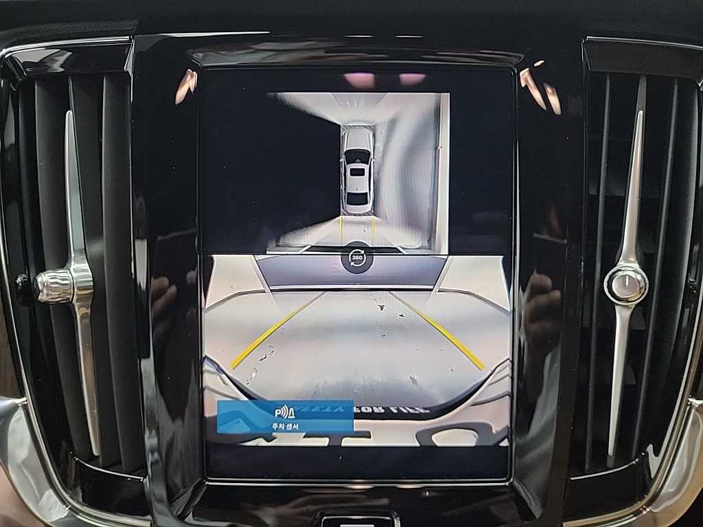 볼보 S90 B6 AWD 얼티메이트 브라이트 이미지 16