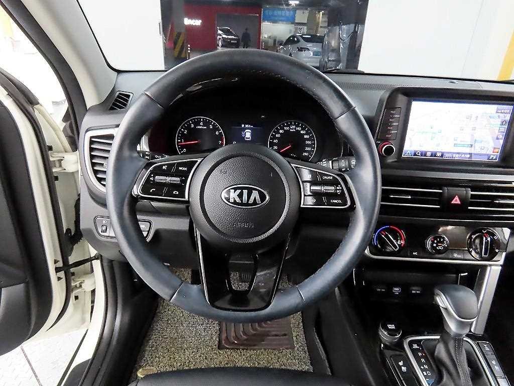 기아 셀토스 가솔린 1.6 터보 4WD 프레스티지 이미지 9