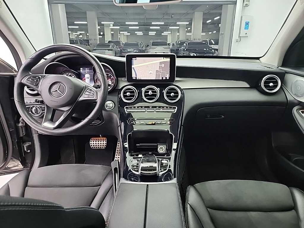 벤츠 GLC 클래스 GLC클래스 X253 GLC 300 4MATIC AMG LINE 이미지 7