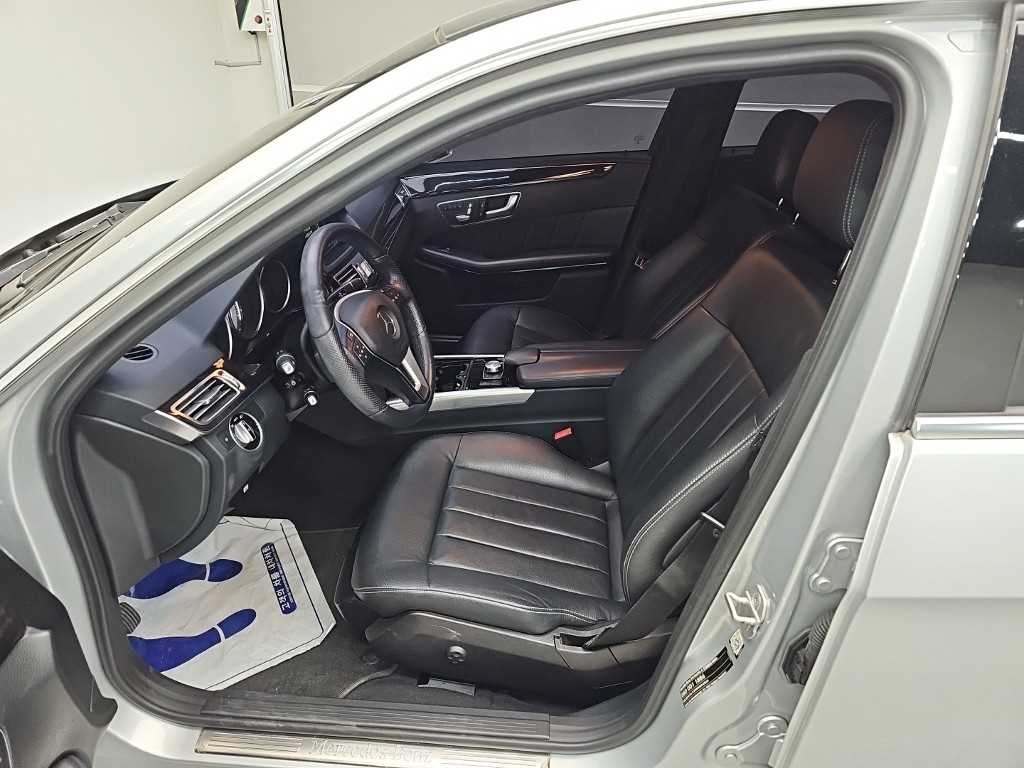 벤츠 E 클래스 E-클래스 W212 E300 4MATIC 아방가르드 이미지 11
