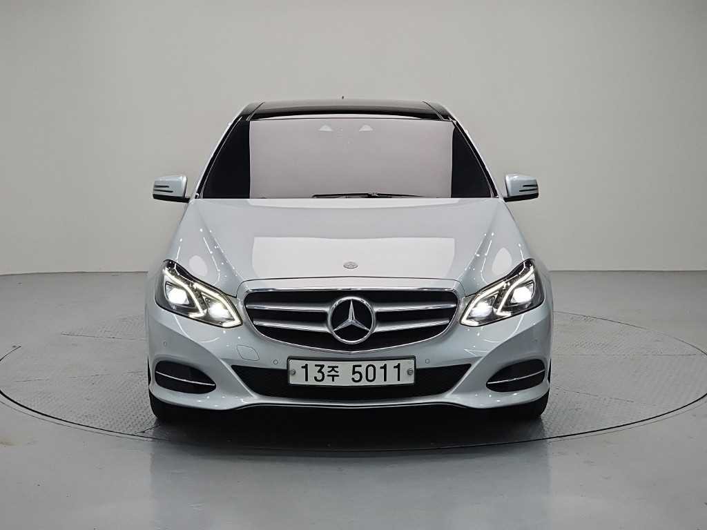 벤츠 E 클래스 E-클래스 W212 E300 4MATIC 아방가르드 이미지 2