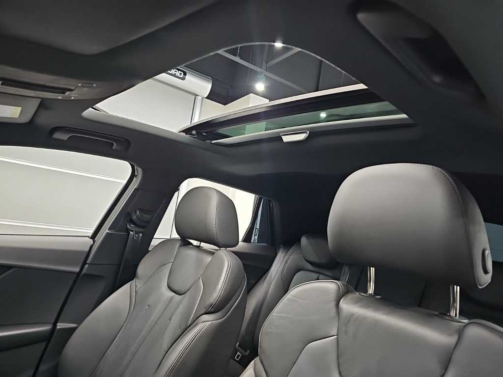 아우디 Q2 35 TDI 프리미엄 이미지 13