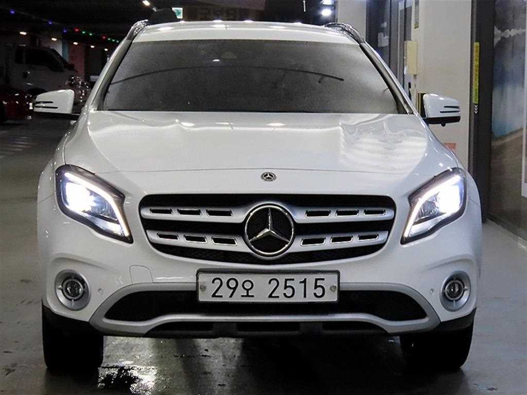 벤츠 GLA 클래스 GLA클래스 X156 GLA220 이미지 1