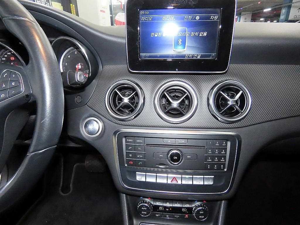 벤츠 GLA 클래스 GLA클래스 X156 GLA220 이미지 11