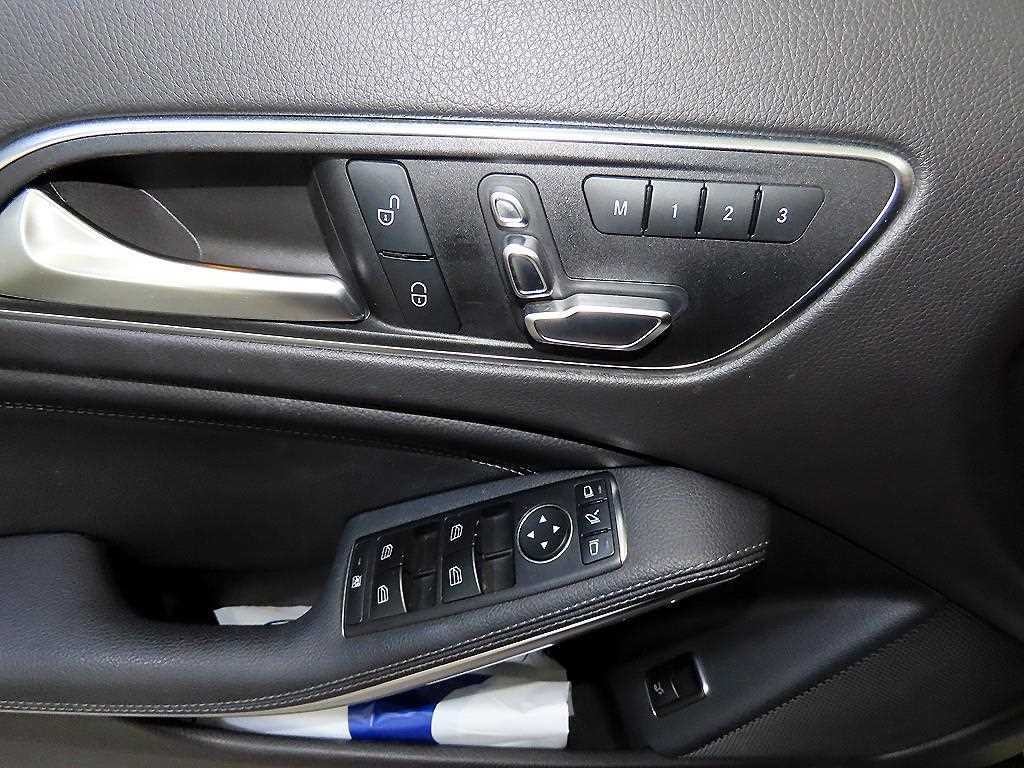 벤츠 GLA 클래스 GLA클래스 X156 GLA220 이미지 14