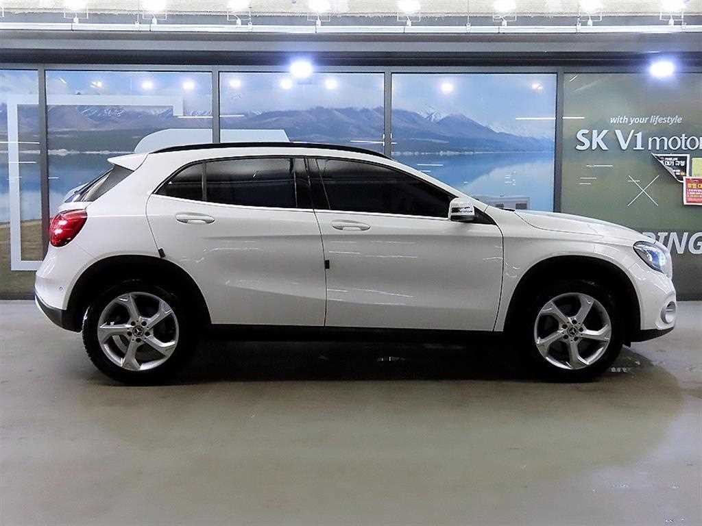 벤츠 GLA 클래스 GLA클래스 X156 GLA220 이미지 3