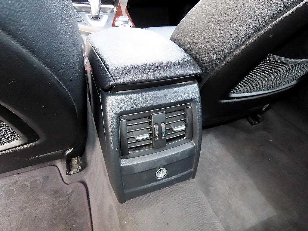 BMW 그란투리스모 3시리즈 GT (F34) GT 320D 이미지 15