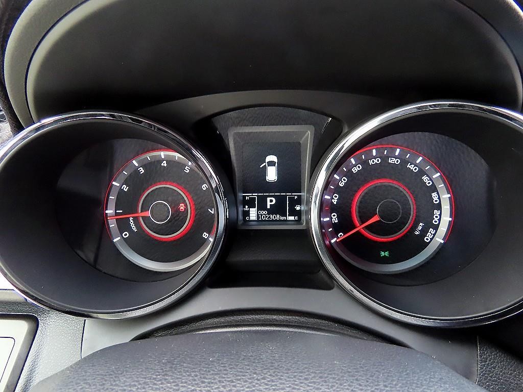 KG모빌리티(쌍용) 티볼리 가솔린 2WD 1.6 VX 이미지 9