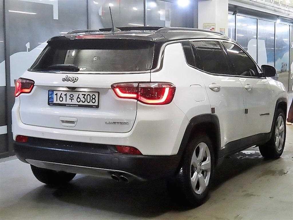 지프 컴패스 컴패스 2세대 2.4 2WD 리미티드 이미지 4