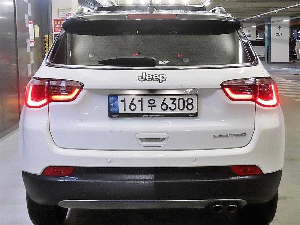 지프 컴패스 컴패스 2세대 2.4 2WD 리미티드 이미지 5